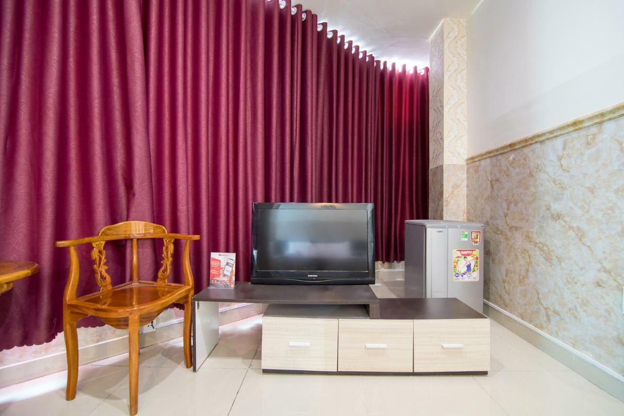 Reddoorz Plus Near Mien Tay Bus Station 2 Hô Chi Minh-Ville Extérieur photo